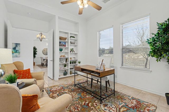 301 Sundance TRL, Dripping Springs, TX 78620