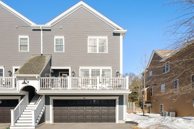 40 Grove St 1, Waltham, MA 02453