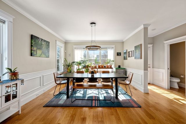 40 Grove St 1, Waltham, MA 02453