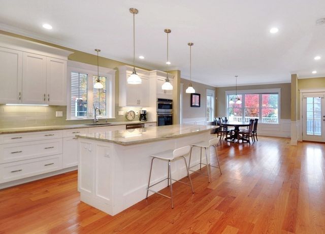 40 Grove St 1, Waltham, MA 02453