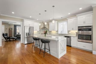 40 Grove St 1, Waltham, MA 02453