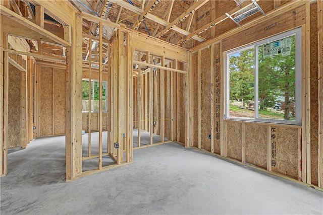 9 Mayfair Lane, Bella Vista, AR 72715