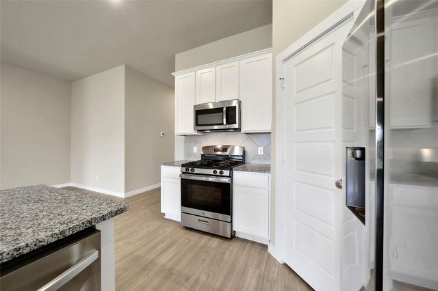 1016 Brighton Orchards Ln, Magnolia, TX 77354