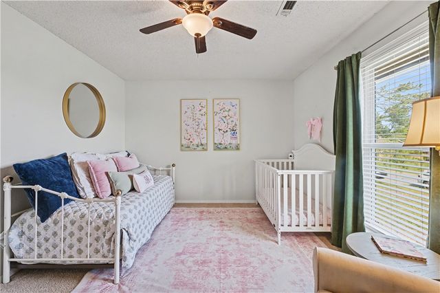 2612 W Chateau Drive, Rogers, AR 72758