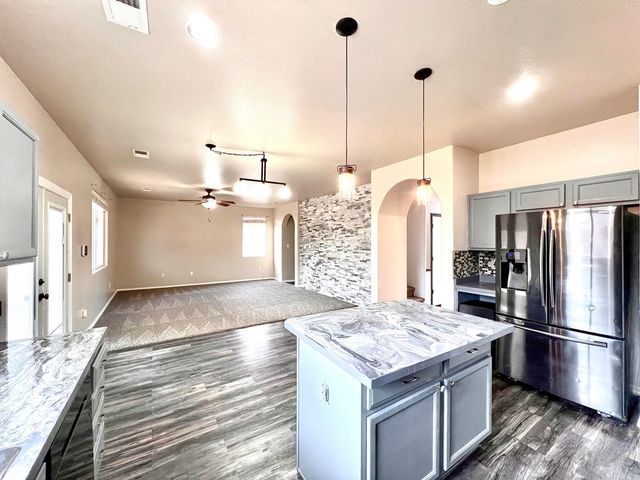 9808 MORNING SUN Trail SW, Albuquerque, NM 87121