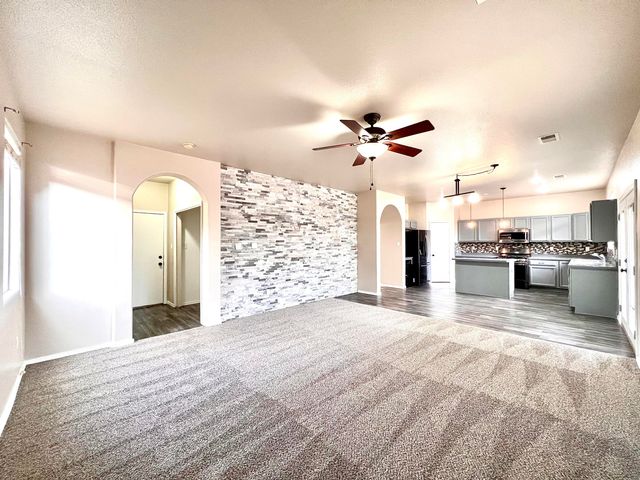 9808 MORNING SUN Trail SW, Albuquerque, NM 87121
