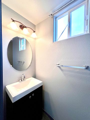 9808 MORNING SUN Trail SW, Albuquerque, NM 87121