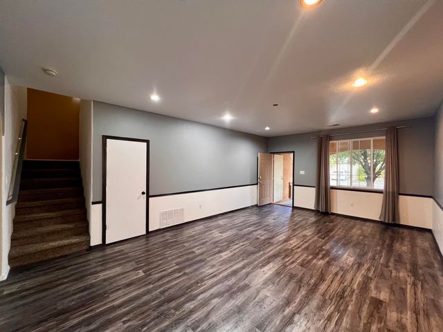 9808 MORNING SUN Trail SW, Albuquerque, NM 87121