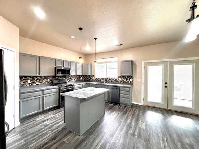 9808 MORNING SUN Trail SW, Albuquerque, NM 87121