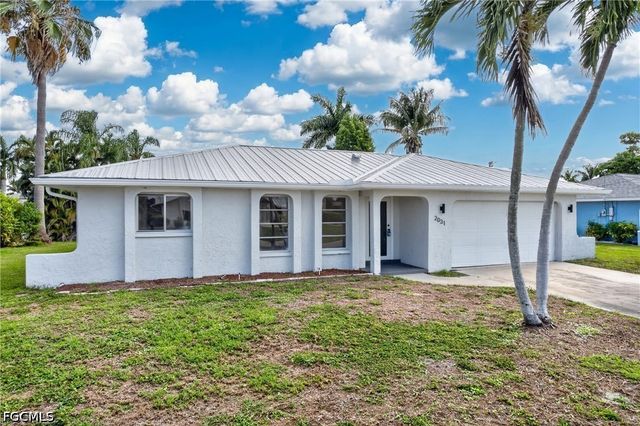 2031 SE 25th LN, Cape Coral, FL 33904