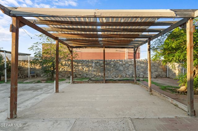 12433 CARLOS BOMBACH Avenue, El Paso, TX 79928