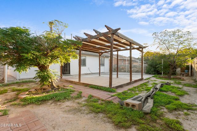 12433 CARLOS BOMBACH Avenue, El Paso, TX 79928