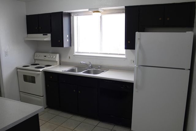 3505 Lafayette Drive NE Apt C, Albuquerque, NM 87107