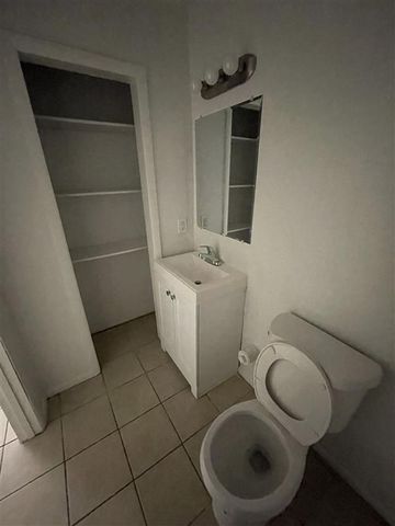 3505 Lafayette Drive NE Apt C, Albuquerque, NM 87107