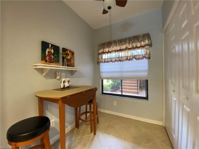 155 Vintage CIR 103, Naples, FL 34119