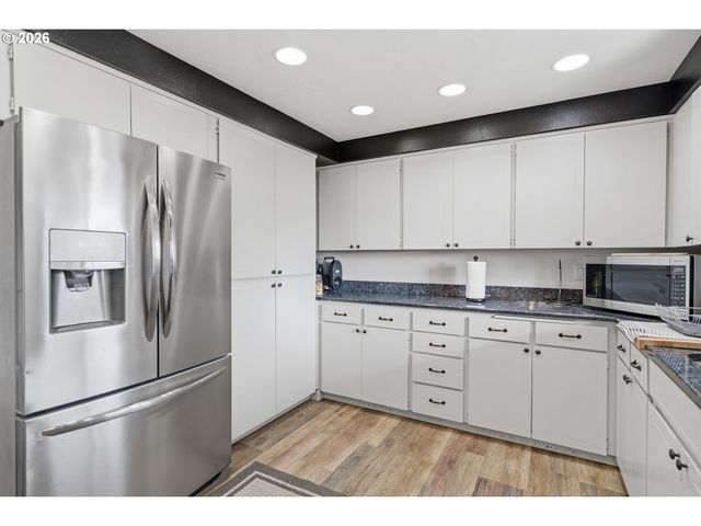 1416 N EVERGREEN Ave, Stayton, OR 97383
