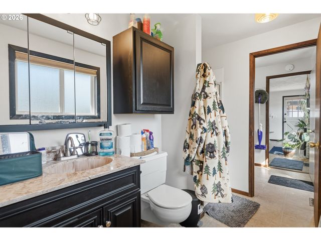1416 N EVERGREEN Ave, Stayton, OR 97383