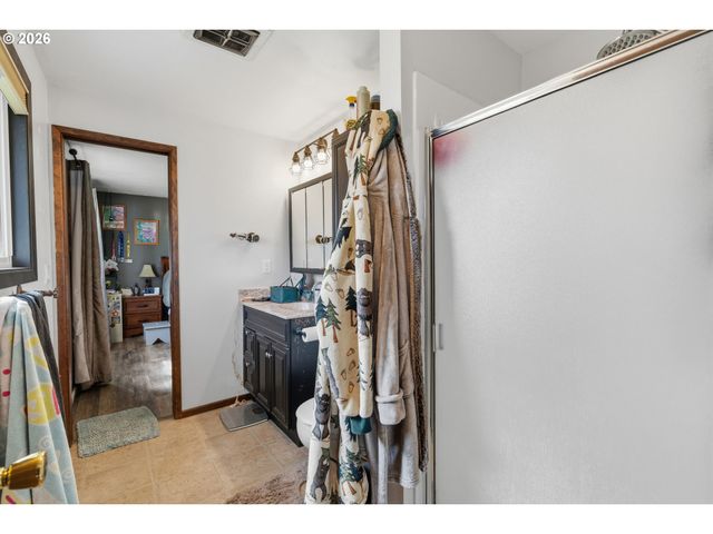 1416 N EVERGREEN Ave, Stayton, OR 97383