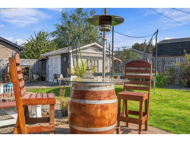 1416 N EVERGREEN Ave, Stayton, OR 97383