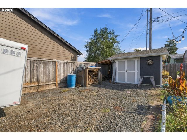 1416 N EVERGREEN Ave, Stayton, OR 97383