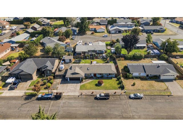 1416 N EVERGREEN Ave, Stayton, OR 97383