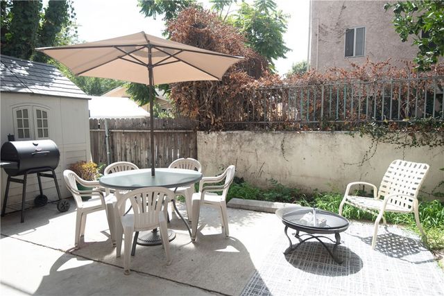10900 Blix 5, North Hollywood, CA 91602