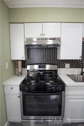 10900 Blix 5, North Hollywood, CA 91602
