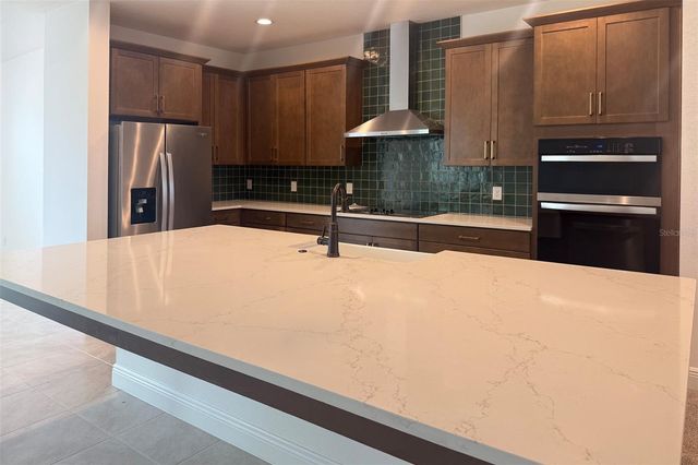 2029 HEART LAKE DRIVE, Groveland, FL 34736