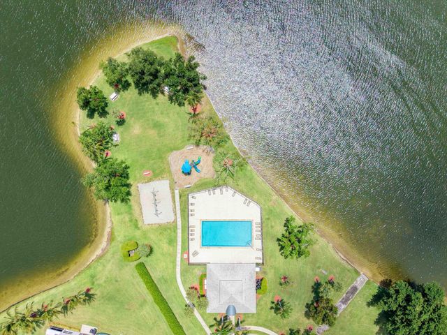 6513 Marissa Circle, Lake Worth, FL 33467