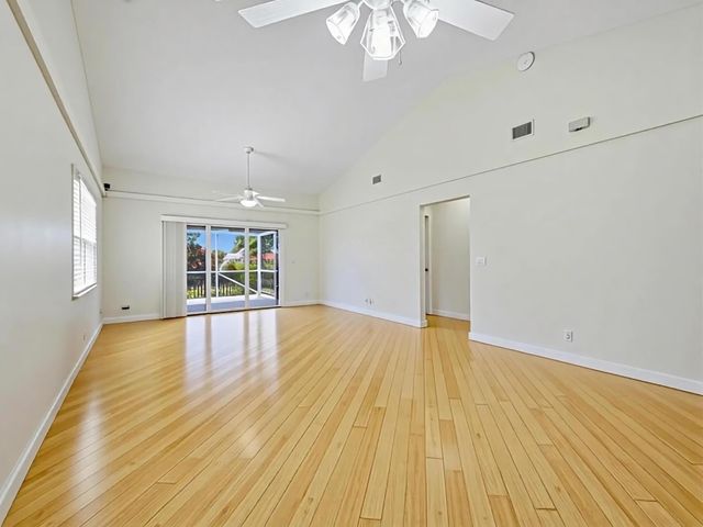 6513 Marissa Circle, Lake Worth, FL 33467