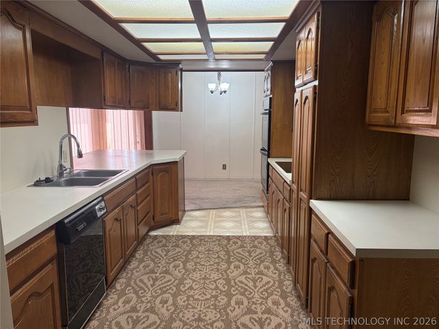 4005 N Garrison Avenue, Tulsa, OK 74106