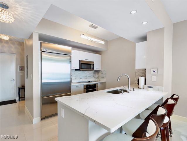 3000 Oasis Grand BLVD 1206, Fort Myers, FL 33916