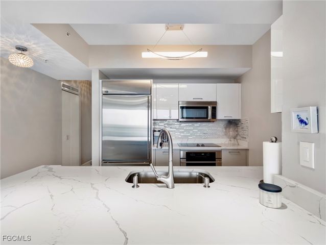 3000 Oasis Grand BLVD 1206, Fort Myers, FL 33916