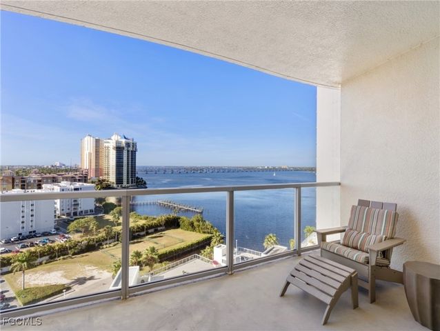 3000 Oasis Grand BLVD 1206, Fort Myers, FL 33916