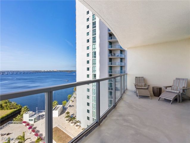 3000 Oasis Grand BLVD 1206, Fort Myers, FL 33916