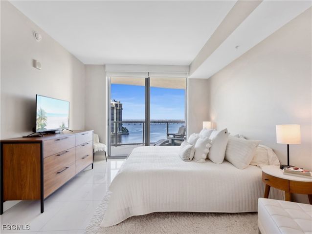 3000 Oasis Grand BLVD 1206, Fort Myers, FL 33916