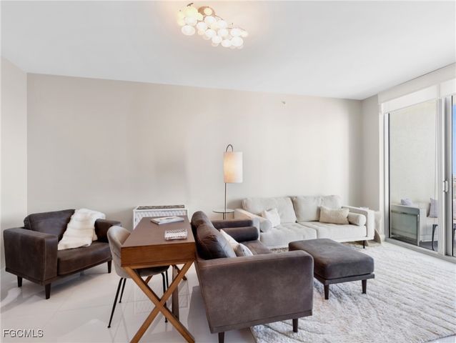 3000 Oasis Grand BLVD 1206, Fort Myers, FL 33916