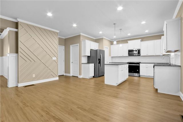 3929 Camden Court, Gainesville, GA 30506