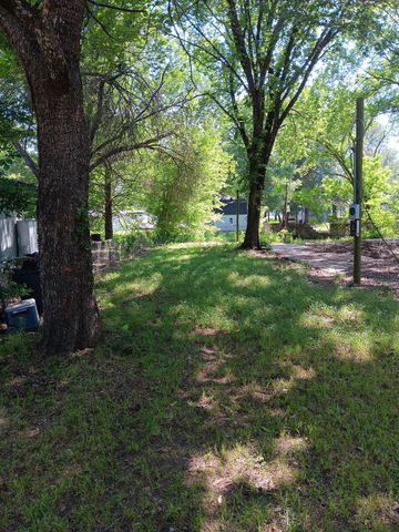 210 Spring Valley Street, Gun Barrel City, TX 75156