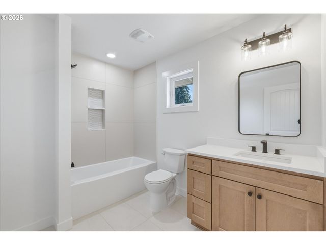 7212 Ne 54TH Pl, Vancouver, WA 98661