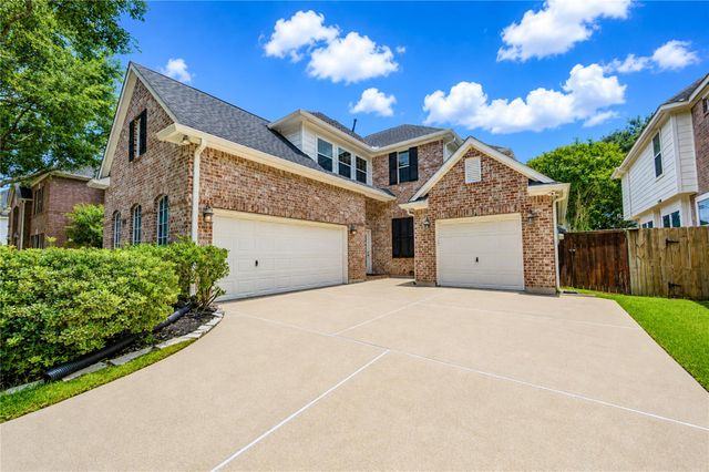 13211 Dusty Grove Lane, Sugar Land, TX 77498