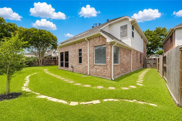 13211 Dusty Grove Lane, Sugar Land, TX 77498