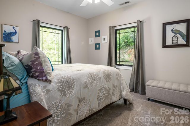 36 Snowshoe Drive, Asheville, NC 28803