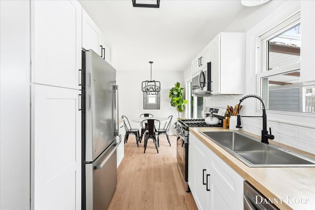 4322 Fuller Avenue SE, Grand Rapids, MI 49508