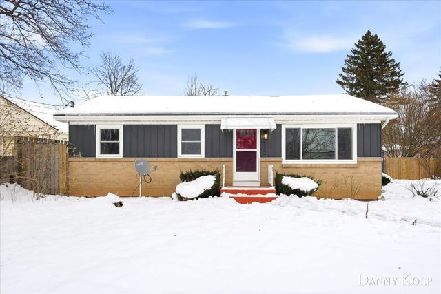 4322 Fuller Avenue SE, Grand Rapids, MI 49508