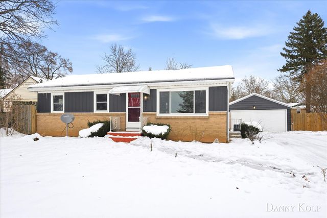4322 Fuller Avenue SE, Grand Rapids, MI 49508