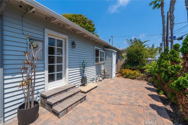 1701 Lake Street, Huntington Beach, CA 92648