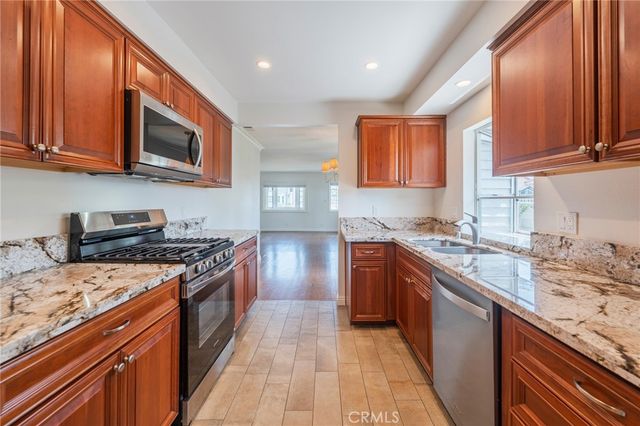 1701 Lake Street, Huntington Beach, CA 92648