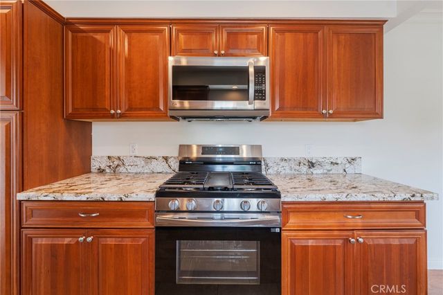 1701 Lake Street, Huntington Beach, CA 92648