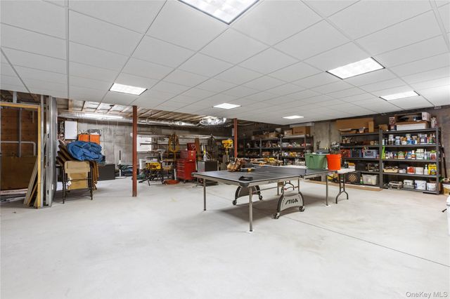 490 Wading River Road, Manorville, NY 11949